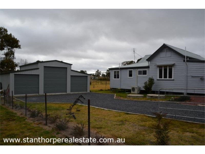 25 Robinson Street, Jennings (NSW) via, Wallangarra QLD 4383