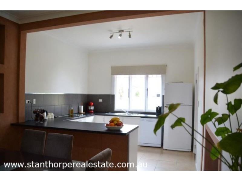25 Robinson Street, Jennings (NSW) via, Wallangarra QLD 4383