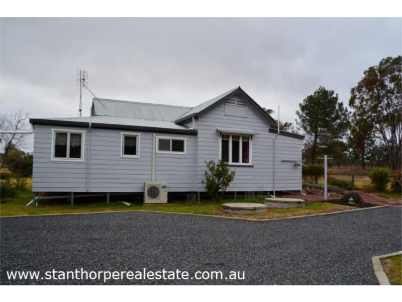25 Robinson Street, Jennings (NSW) via, Wallangarra QLD 4383