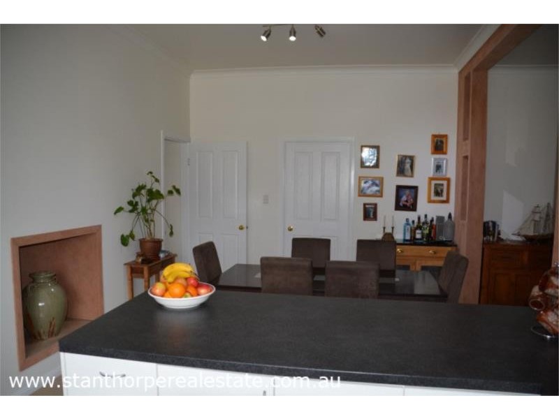 25 Robinson Street, Jennings (NSW) via, Wallangarra QLD 4383