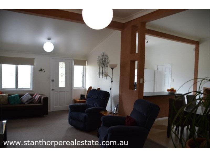 25 Robinson Street, Jennings (NSW) via, Wallangarra QLD 4383