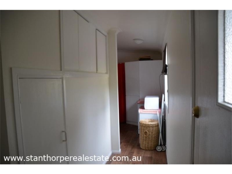 25 Robinson Street, Jennings (NSW) via, Wallangarra QLD 4383