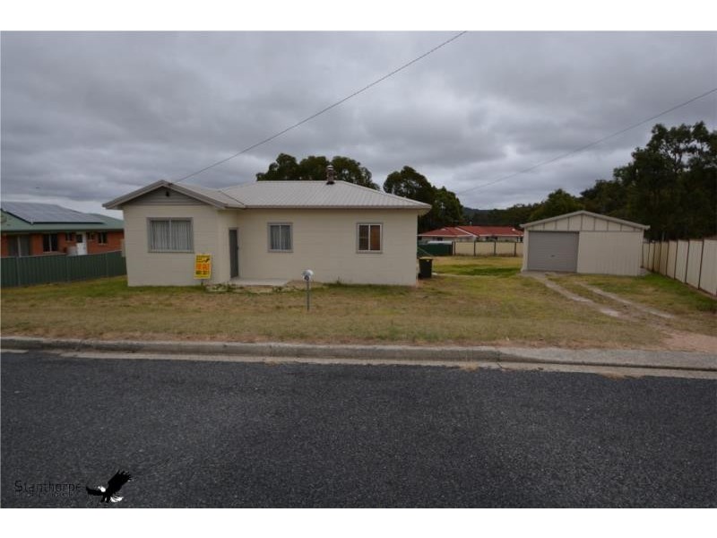30 Pike Street, Stanthorpe QLD 4380
