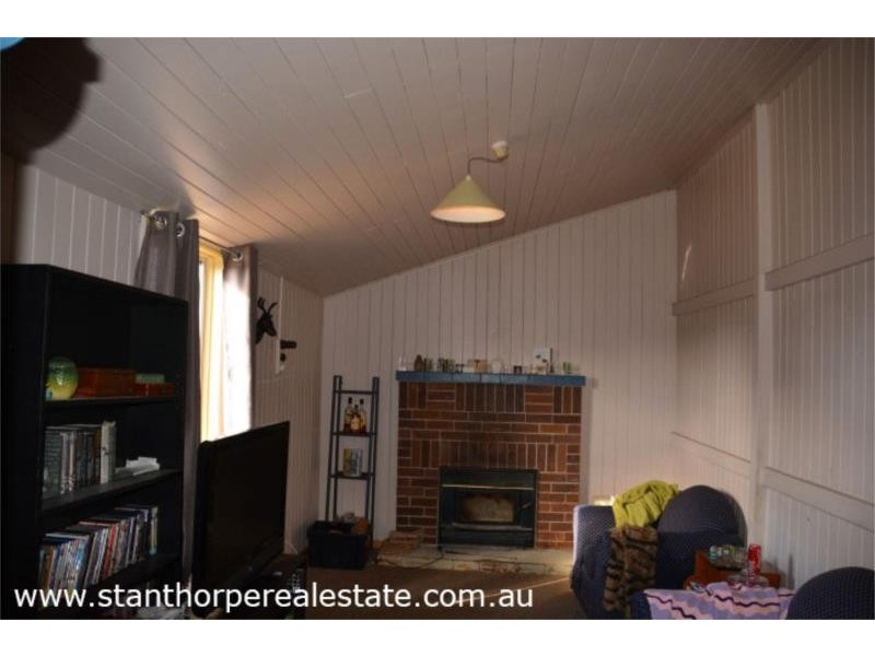 9 Archibald Street, Stanthorpe QLD 4380