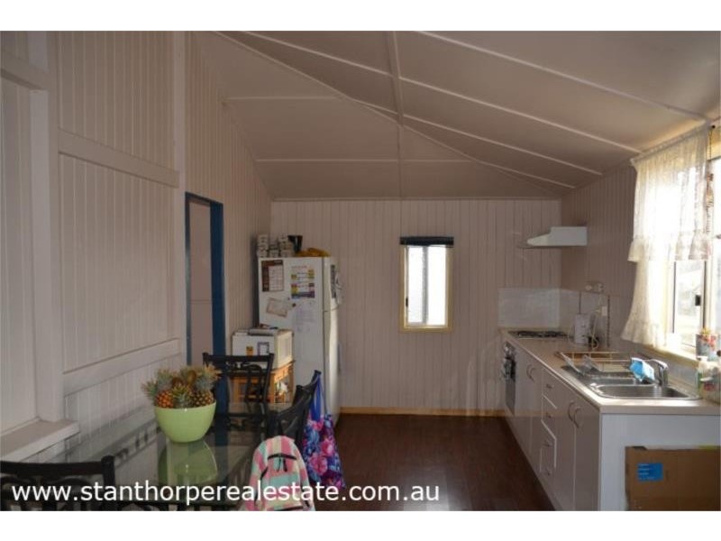 9 Archibald Street, Stanthorpe QLD 4380