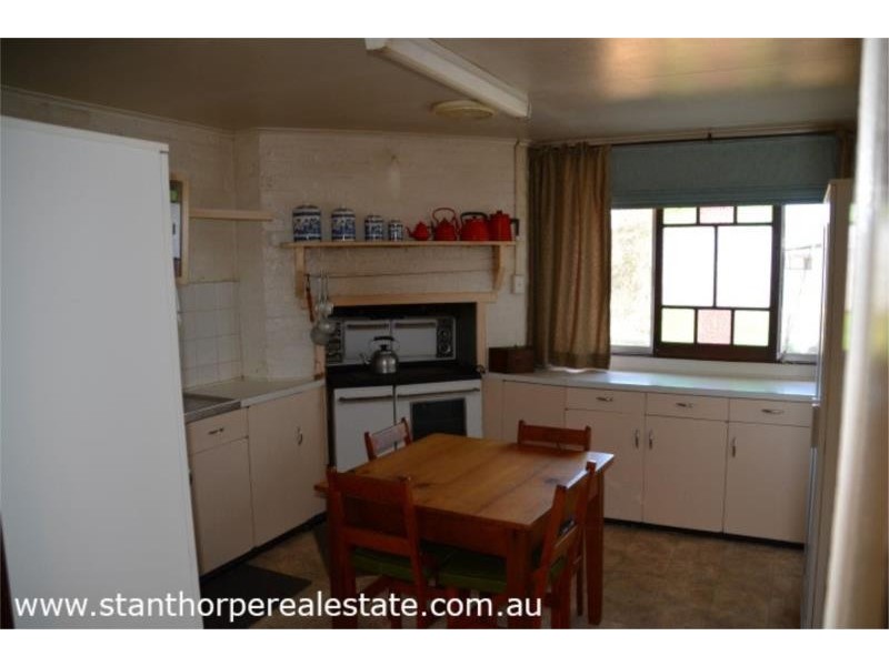 33 Marsh Street, Stanthorpe QLD 4380