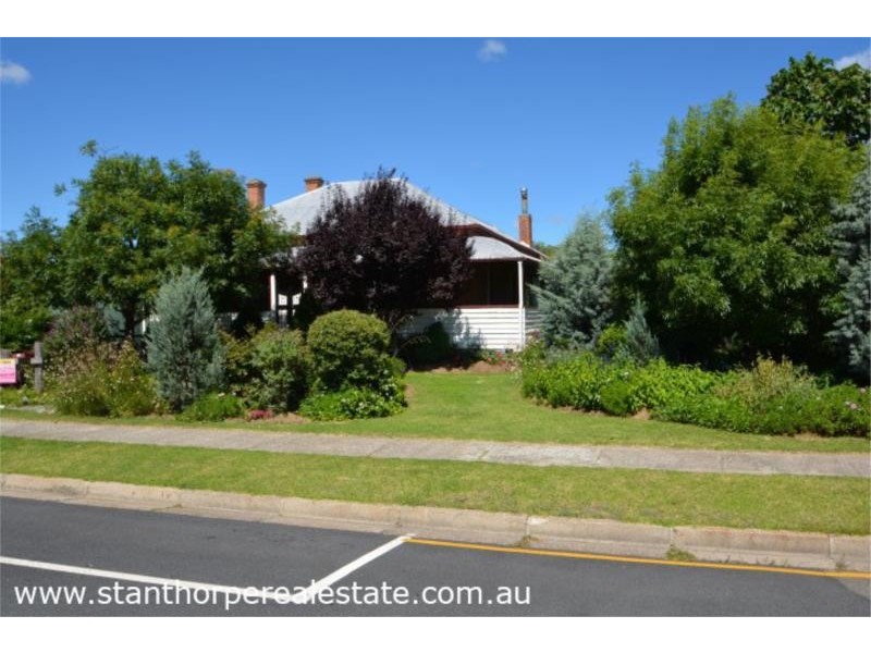 33 Marsh Street, Stanthorpe QLD 4380