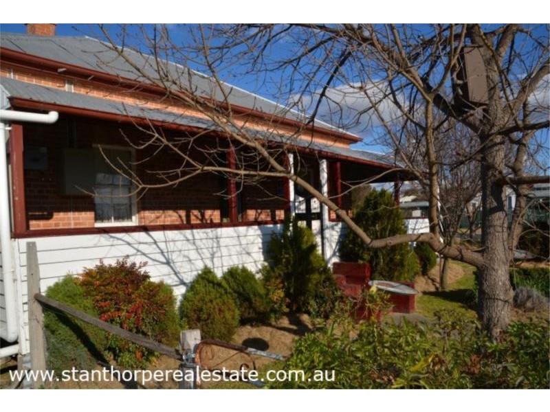 33 Marsh Street, Stanthorpe QLD 4380