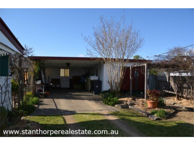 33 Marsh Street, Stanthorpe QLD 4380