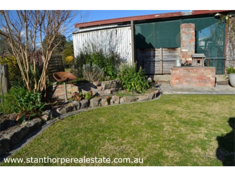 33 Marsh Street, Stanthorpe QLD 4380