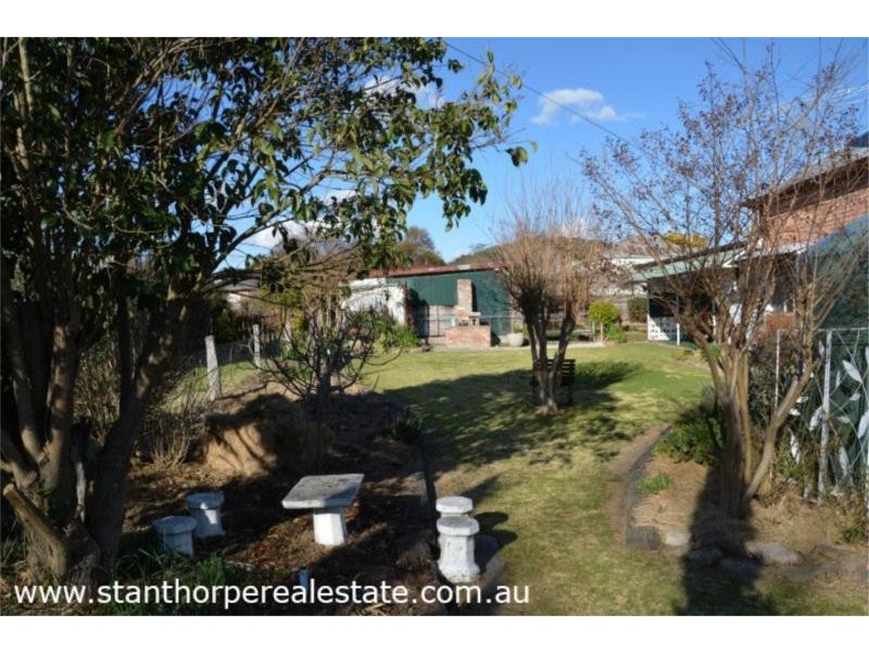 33 Marsh Street, Stanthorpe QLD 4380