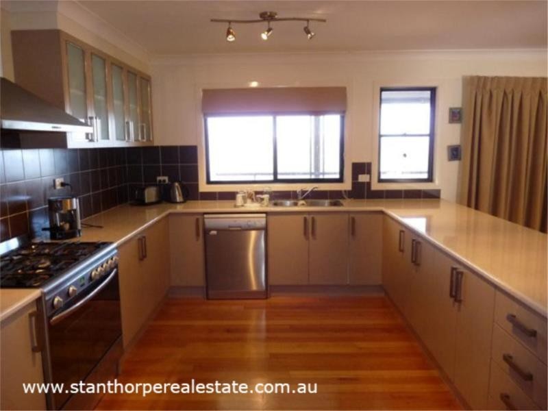 220 Glenlyon Drive, Stanthorpe QLD 4380