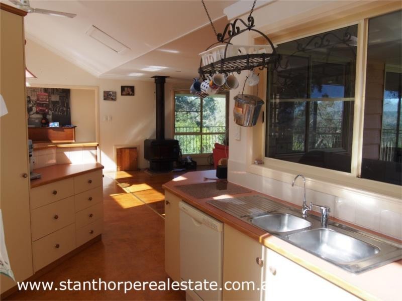 37 Watters Road, Ballandean via, Stanthorpe QLD 4380