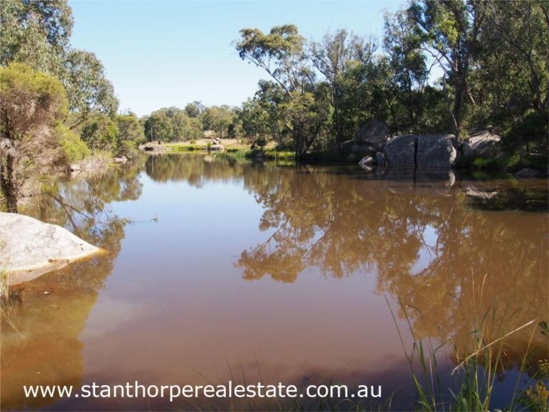 37 Watters Road, Ballandean via, Stanthorpe QLD 4380