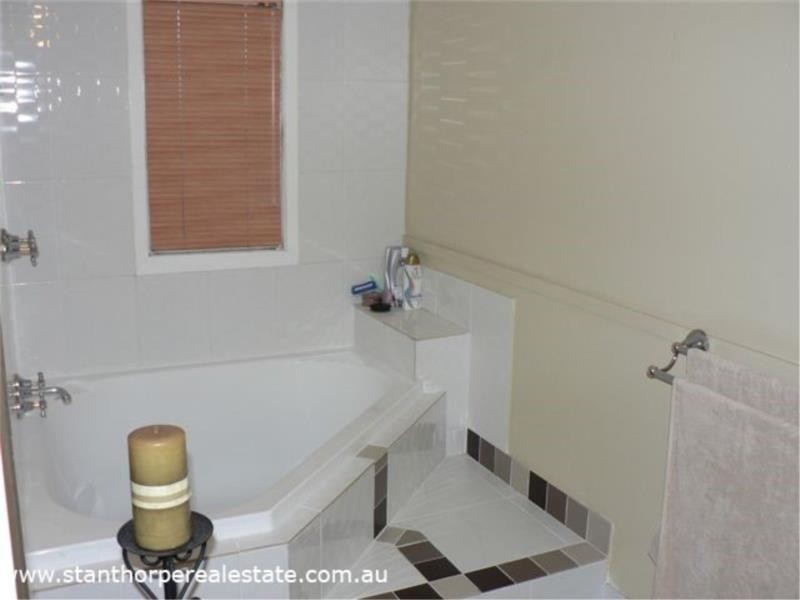 44 Denham Street, Stanthorpe QLD 4380