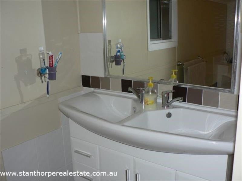 44 Denham Street, Stanthorpe QLD 4380