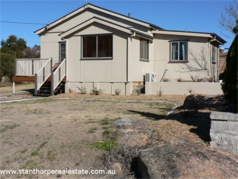 44 Denham Street, Stanthorpe QLD 4380