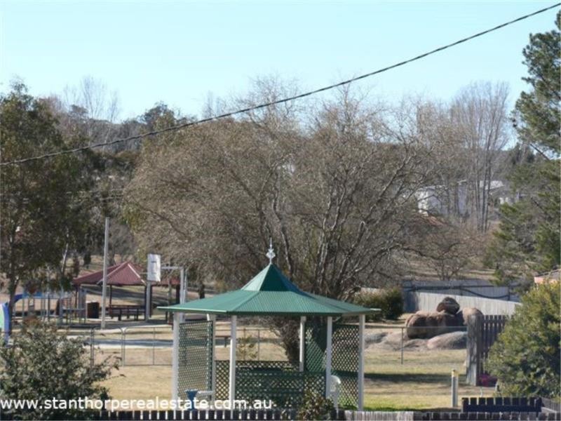 44 Denham Street, Stanthorpe QLD 4380