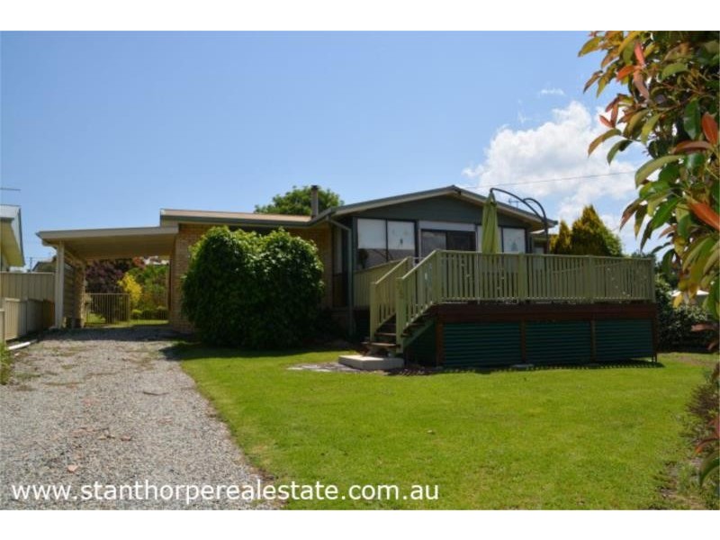 25 Leslie Parade, Stanthorpe QLD 4380