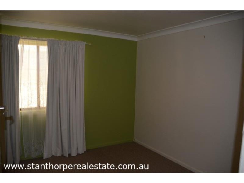 25 Leslie Parade, Stanthorpe QLD 4380