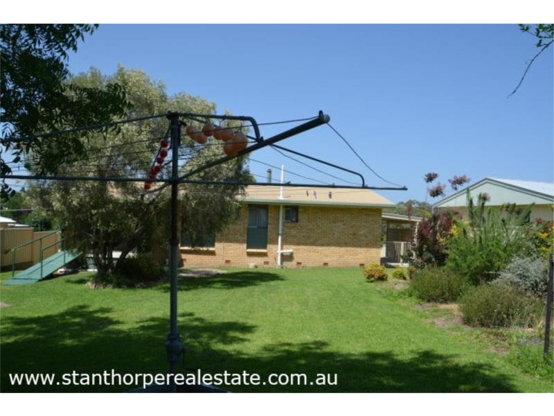 25 Leslie Parade, Stanthorpe QLD 4380