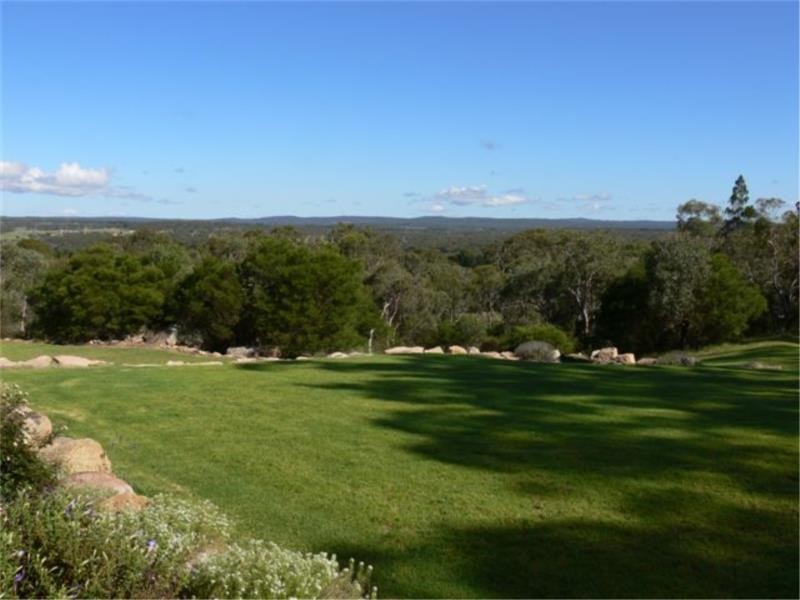 31 Moss Court, Stanthorpe QLD 4380