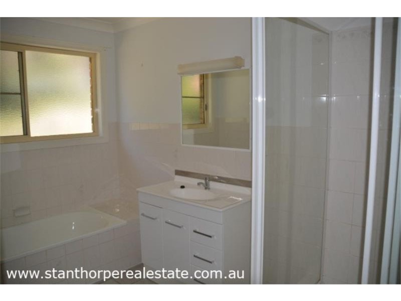 8 Wright Court, Stanthorpe QLD 4380