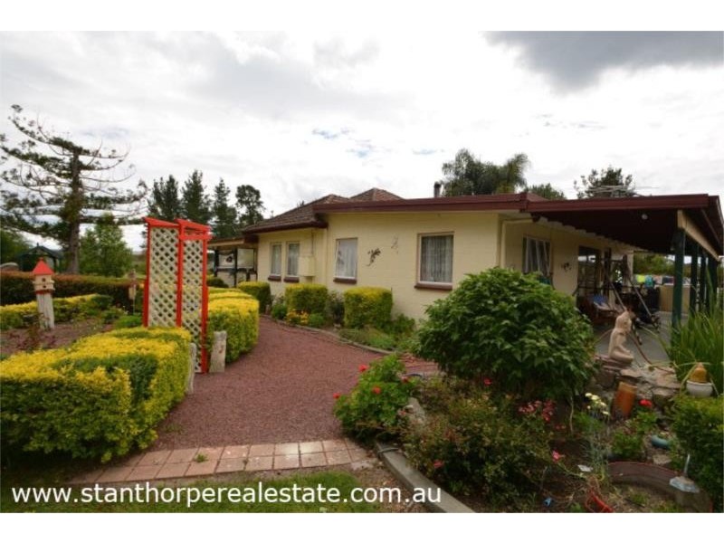 30 Roessler Avenue, Applethorpe via, Stanthorpe QLD 4380
