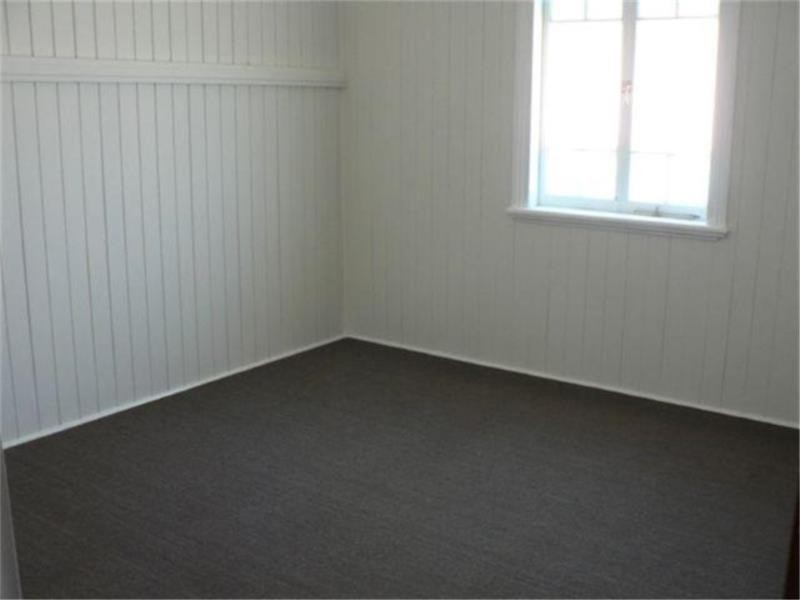 6 Symes Street, Stanthorpe QLD 4380