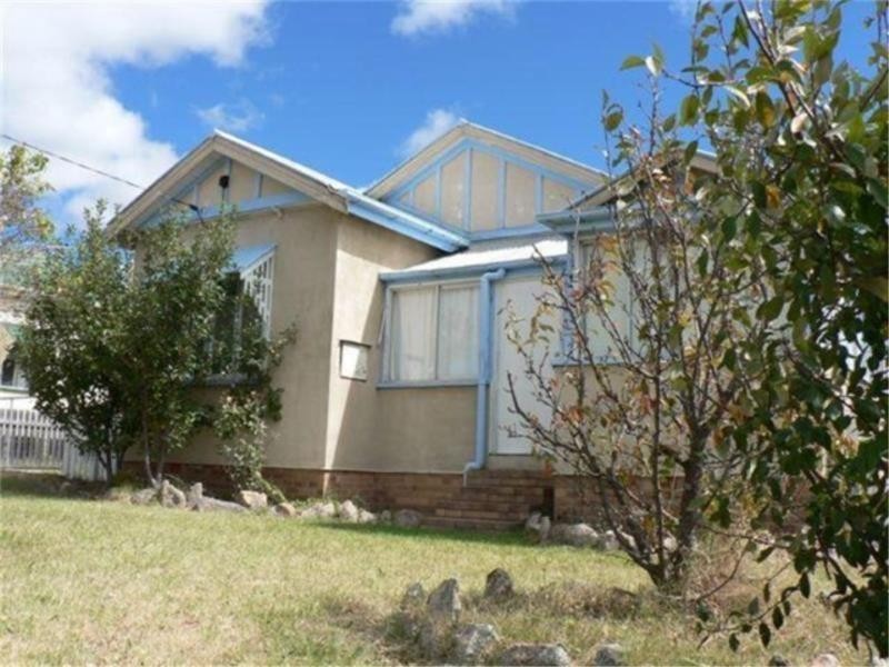 6 Symes Street, Stanthorpe QLD 4380
