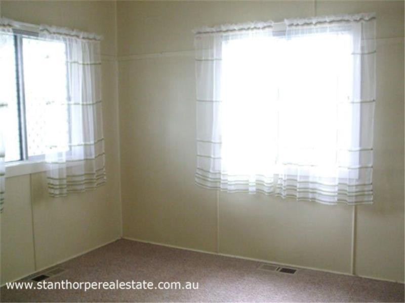 33 Hillcrest Street, Stanthorpe QLD 4380