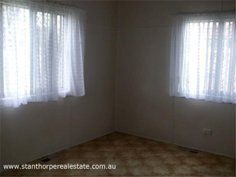 33 Hillcrest Street, Stanthorpe QLD 4380