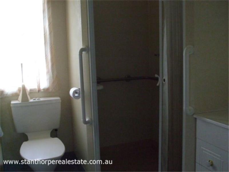 33 Hillcrest Street, Stanthorpe QLD 4380
