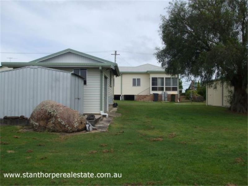 33 Hillcrest Street, Stanthorpe QLD 4380