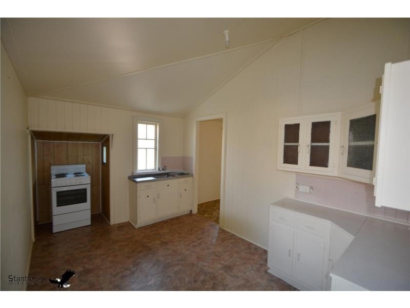 23 Matthew Street, Stanthorpe QLD 4380