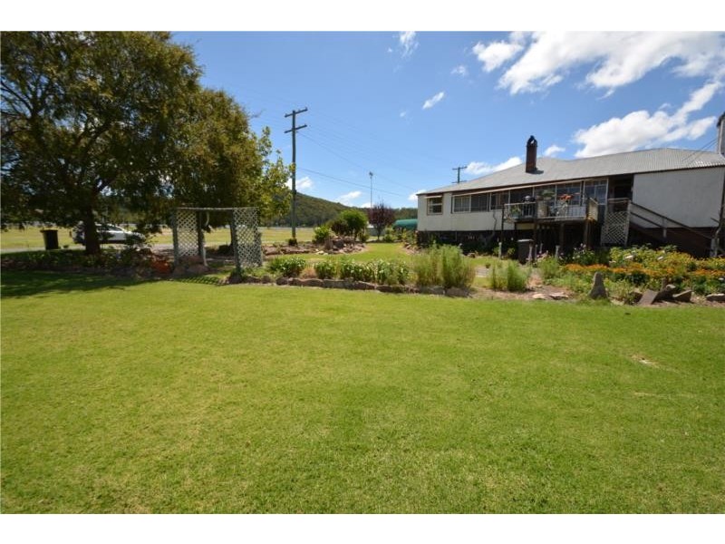 9 McGlew Street, Stanthorpe QLD 4380