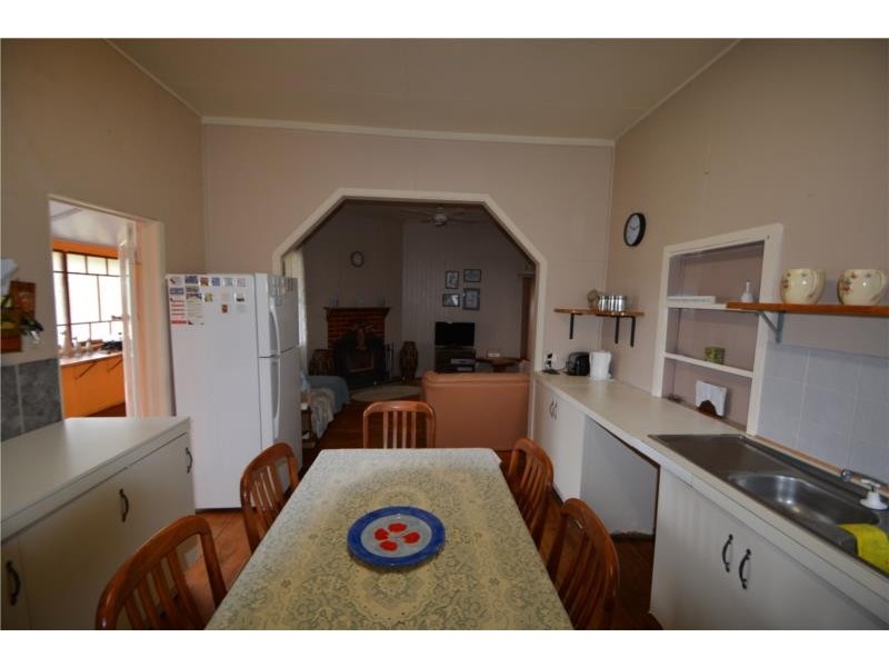 9 McGlew Street, Stanthorpe QLD 4380