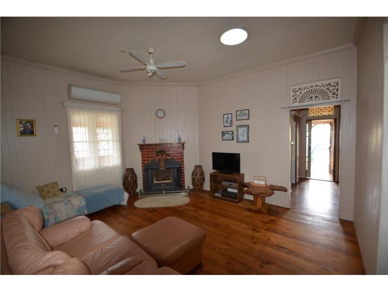 9 McGlew Street, Stanthorpe QLD 4380