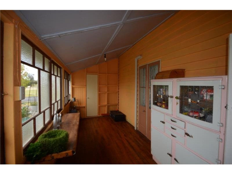 9 McGlew Street, Stanthorpe QLD 4380