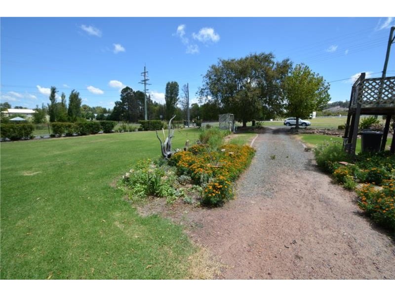 9 McGlew Street, Stanthorpe QLD 4380