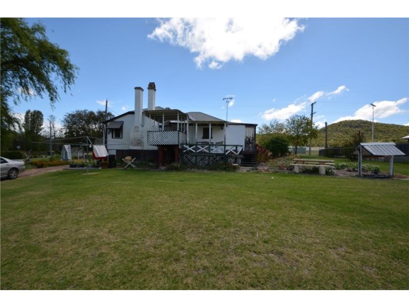 9 McGlew Street, Stanthorpe QLD 4380