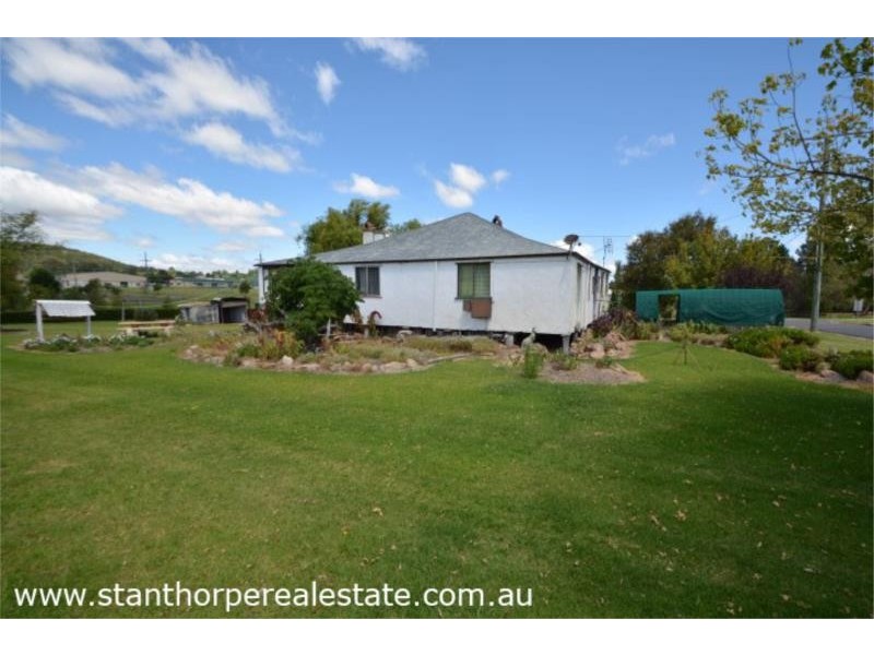 9 McGlew Street, Stanthorpe QLD 4380