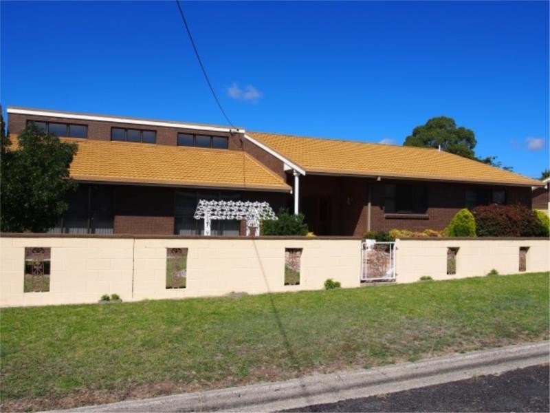 38 Symes Street, Stanthorpe QLD 4380