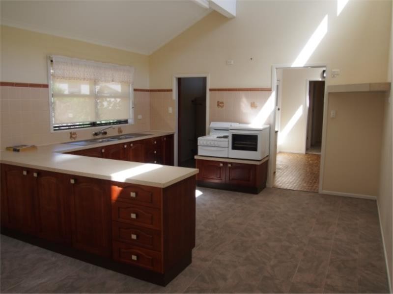 38 Symes Street, Stanthorpe QLD 4380