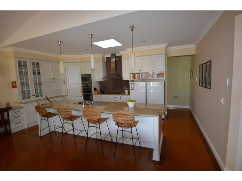 44 Melaleuca Crescent, Stanthorpe QLD 4380