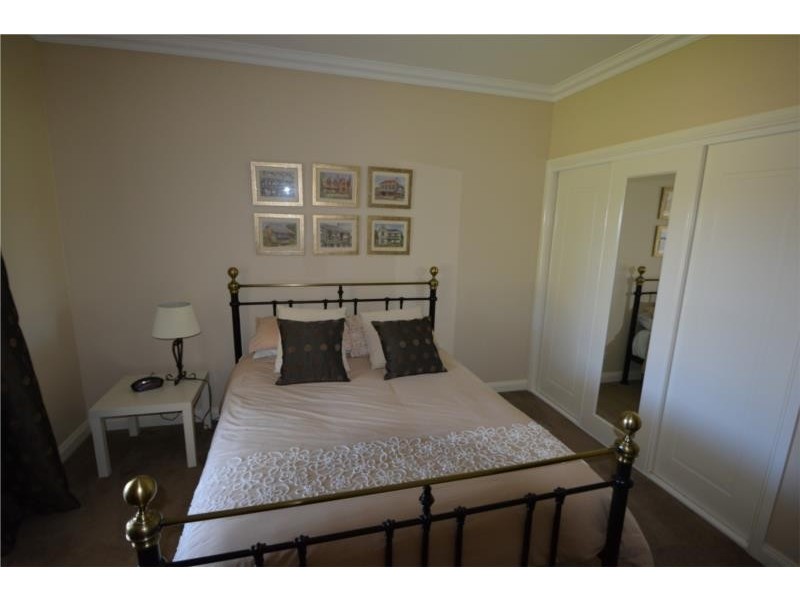 44 Melaleuca Crescent, Stanthorpe QLD 4380
