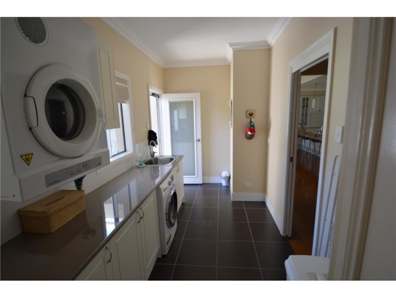 44 Melaleuca Crescent, Stanthorpe QLD 4380