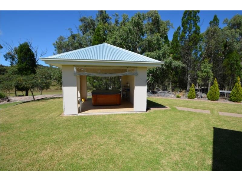 44 Melaleuca Crescent, Stanthorpe QLD 4380