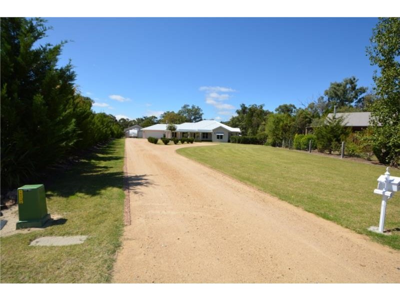 44 Melaleuca Crescent, Stanthorpe QLD 4380