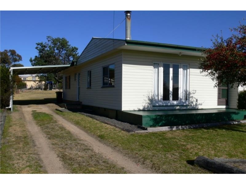 81 Sugarloaf Road, Stanthorpe QLD 4380